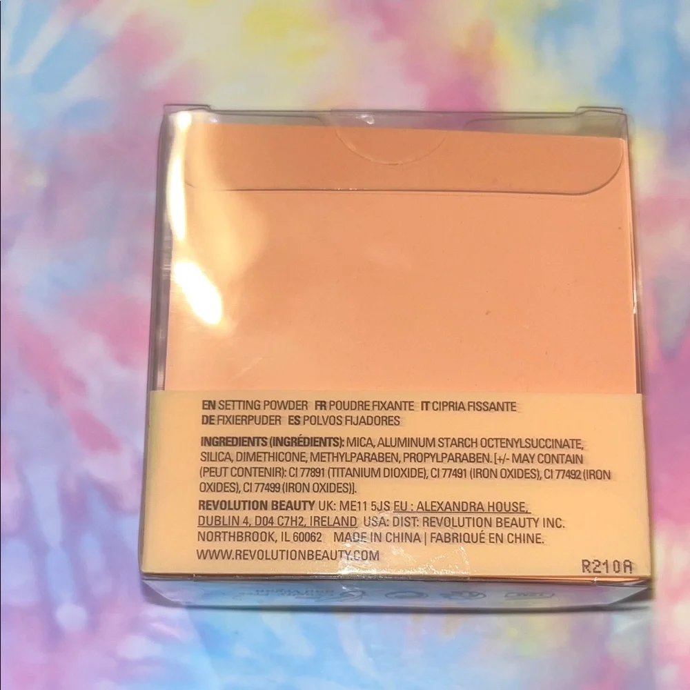 Revolution Conceal & Fix Loose Setting Powder - Deep Honey